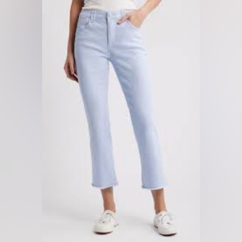 Wit & Wisdom Light Blue Cropped Ankle Jeans